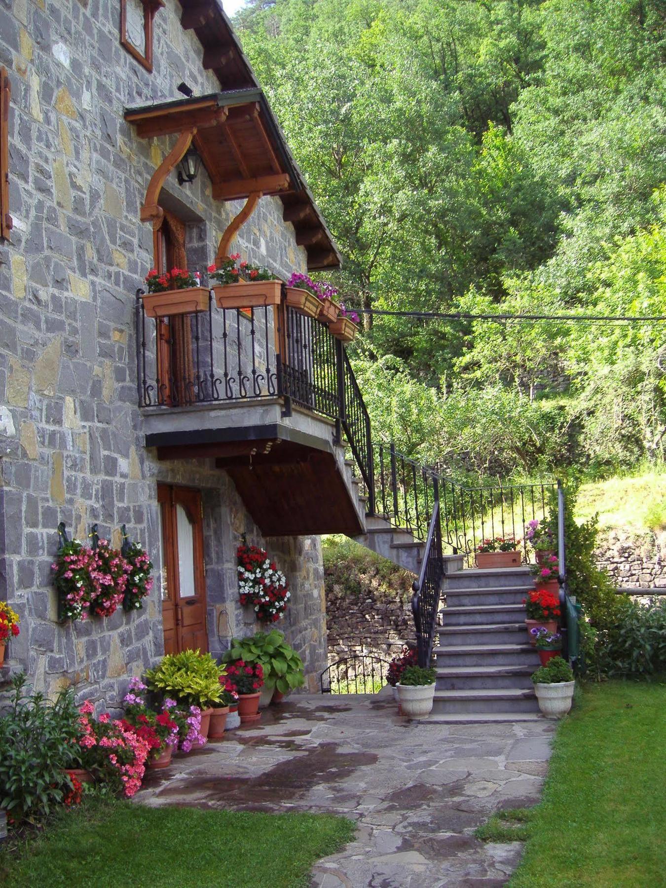 Casa Martin Ordesa Guest House Sarvisé Екстериор снимка