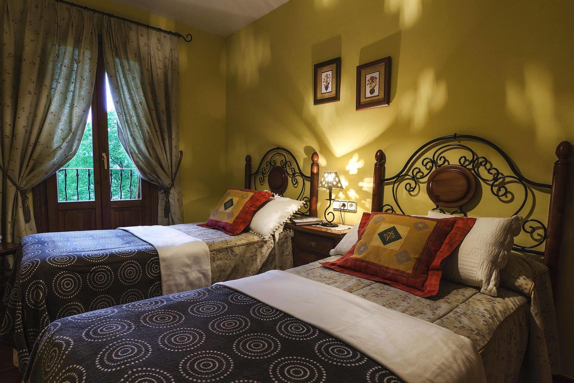Casa Martin Ordesa Guest House Sarvisé Екстериор снимка
