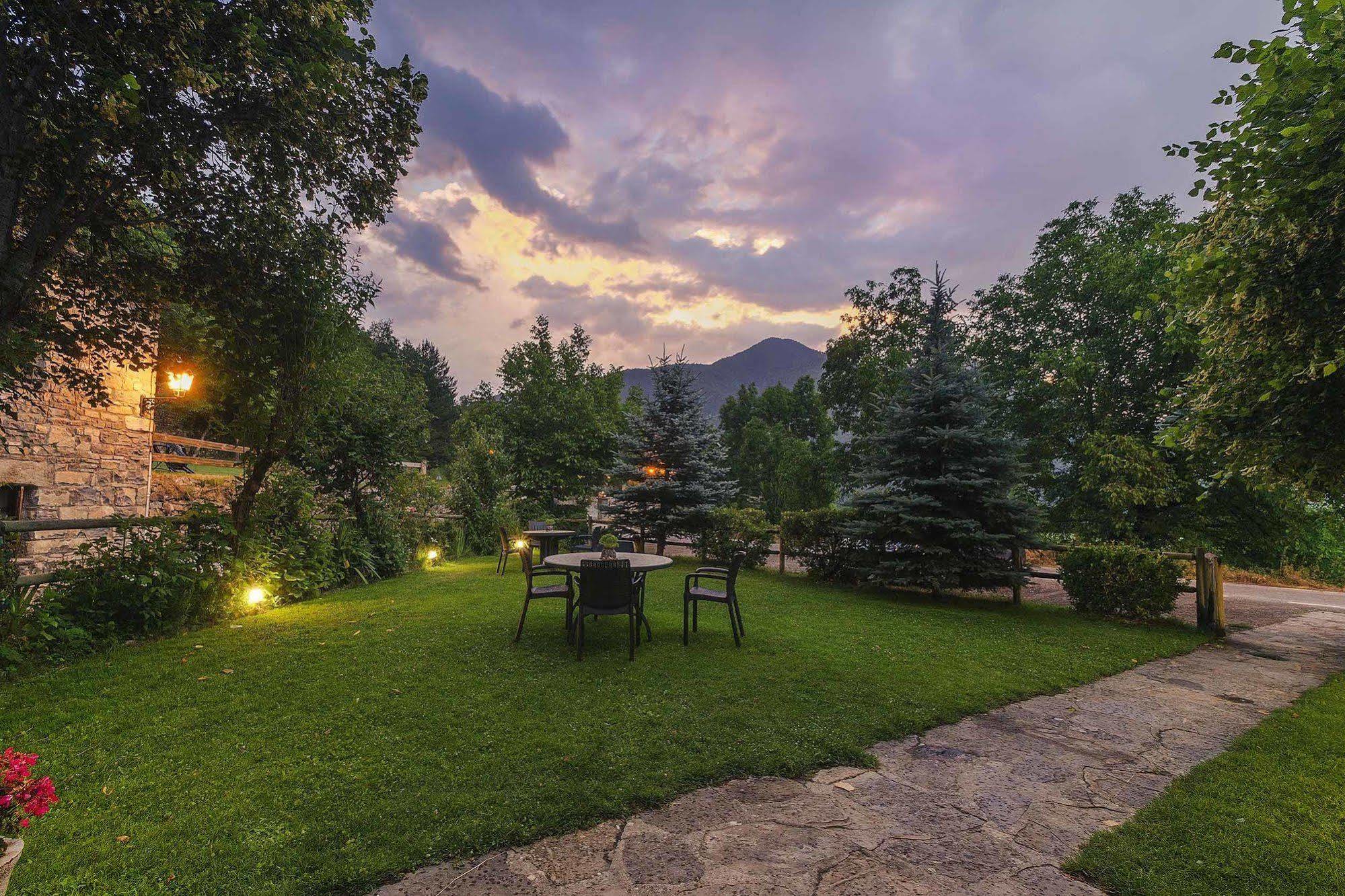Casa Martin Ordesa Guest House Sarvisé Екстериор снимка